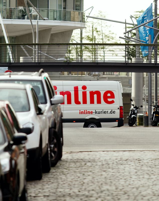 halber Bus in Hafencity